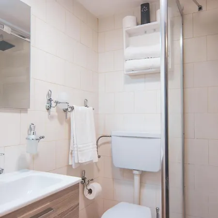 Сasa de vacaciones Metropolitan Station Lift